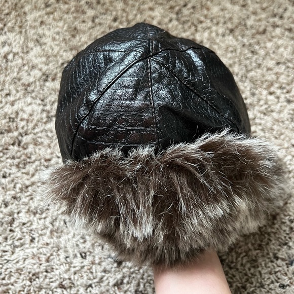 Women’s Russian Faux Fur Lined hat, no size - Picture 5 of 8